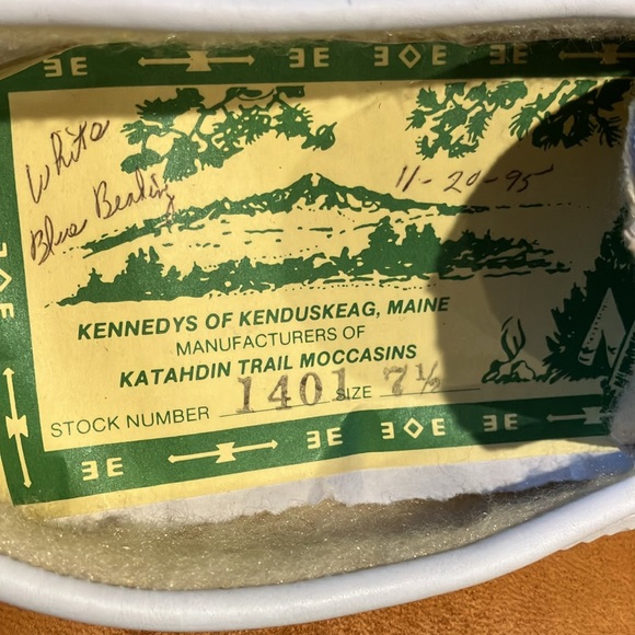 Vintage white moccasins. Rare find - Picture 2 of 4